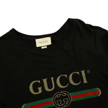The collar and inside label of the Gucci Printed Logo Black T Shirt.