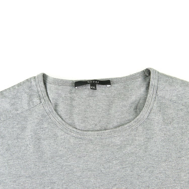 The collar of the Gucci GG Logo Grey T Shirt.