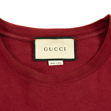 The inside label of the Gucci Original Gucci Burgundy T Shirt.