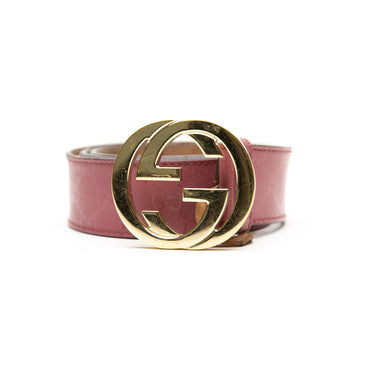 The front of the Gucci Pink Monogram Gold GG Buckle Belt.