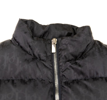 The collar of the Dior Black Oblique Gilet .