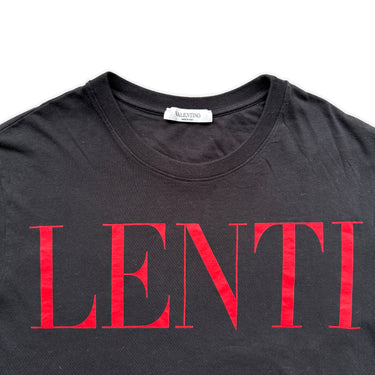 The collar of the Valentino Red Logo Black T Shirt.