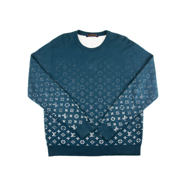 The  of the Louis Vuitton LVSE Monogram Degradé Crewneck.