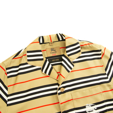 The collar of the Burberry x Supreme Icon Silk Pajama Shirt Archive Beige.