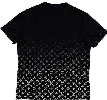 The front of the Louis Vuitton LVSE Monogram Gradient T Shirt.