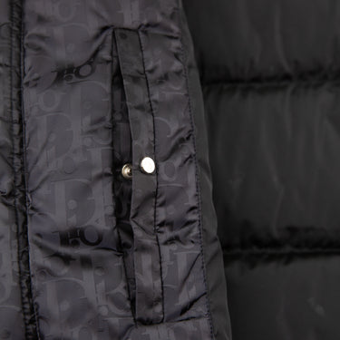 The pocket of the Dior Black Oblique Gilet .