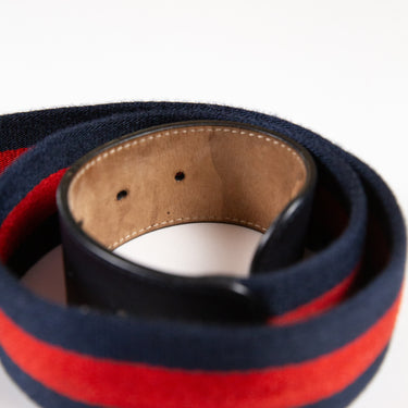 The side view of a Gucci Navy & Red Stripe GG Belt in multicolour.