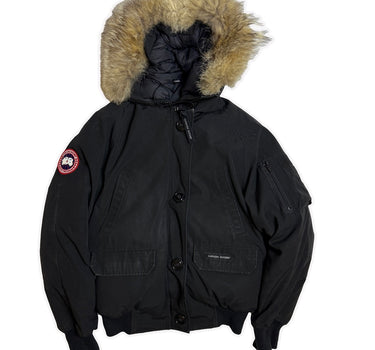 The front of the Canada Goose Chilliwack Womens Black Bomber Heritage.