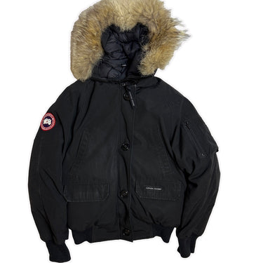 The front of the Canada Goose Chilliwack Womens Black Bomber Heritage.