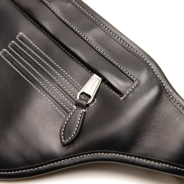 The zip of the Burberry Smooth Calfskin Brummell Black Bum Bag.