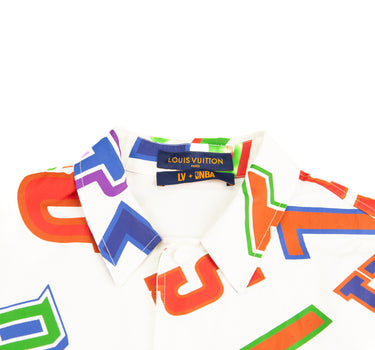 The collar of the Louis Vuitton x NBA Basketball Letters Overshirt.