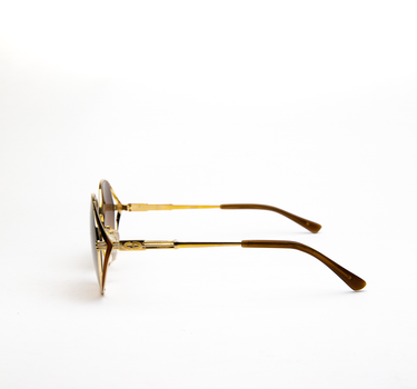The side view of Dior 2302 Gradient Brown Sunglasses illustrating the elegant brown temples.