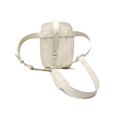 The back of the Louis Vuitton 2018 Utility Belt Bag White Leather.