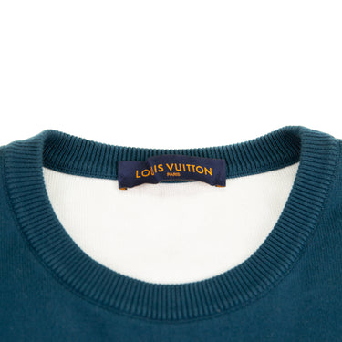 The inside label of the Louis Vuitton LVSE Monogram Degradé Crewneck.